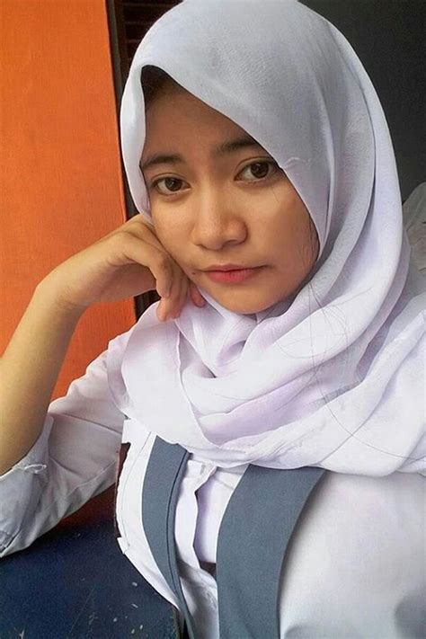 JILBAB DI PAKSA NGENTOT – HIJAB PORN